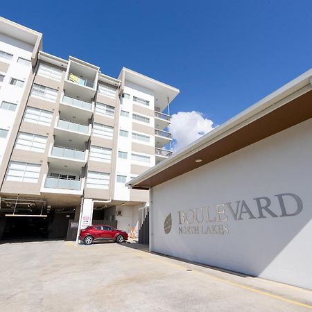 Boulevard North Lakes Bagian luar foto