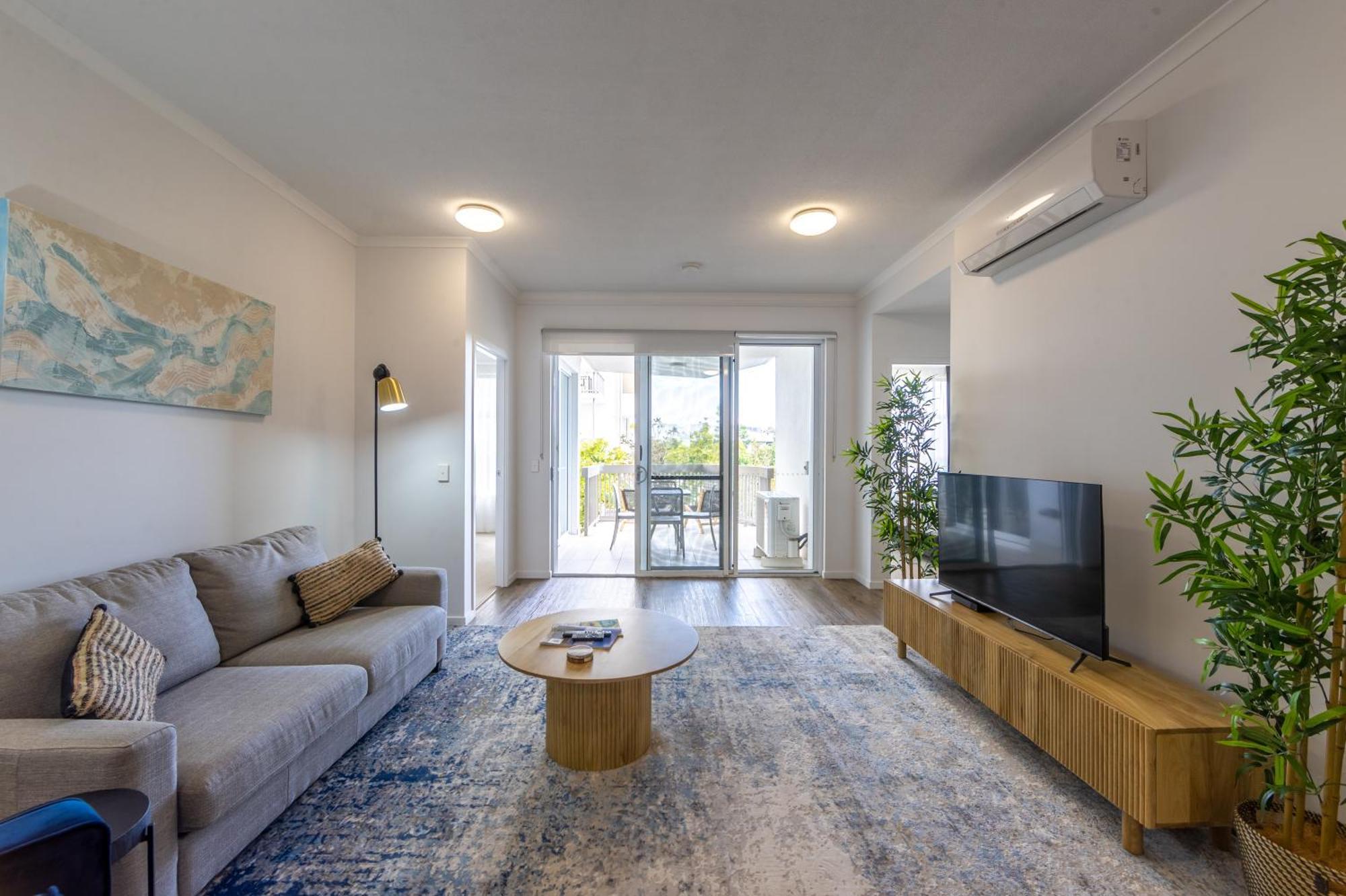 Boulevard North Lakes Bagian luar foto
