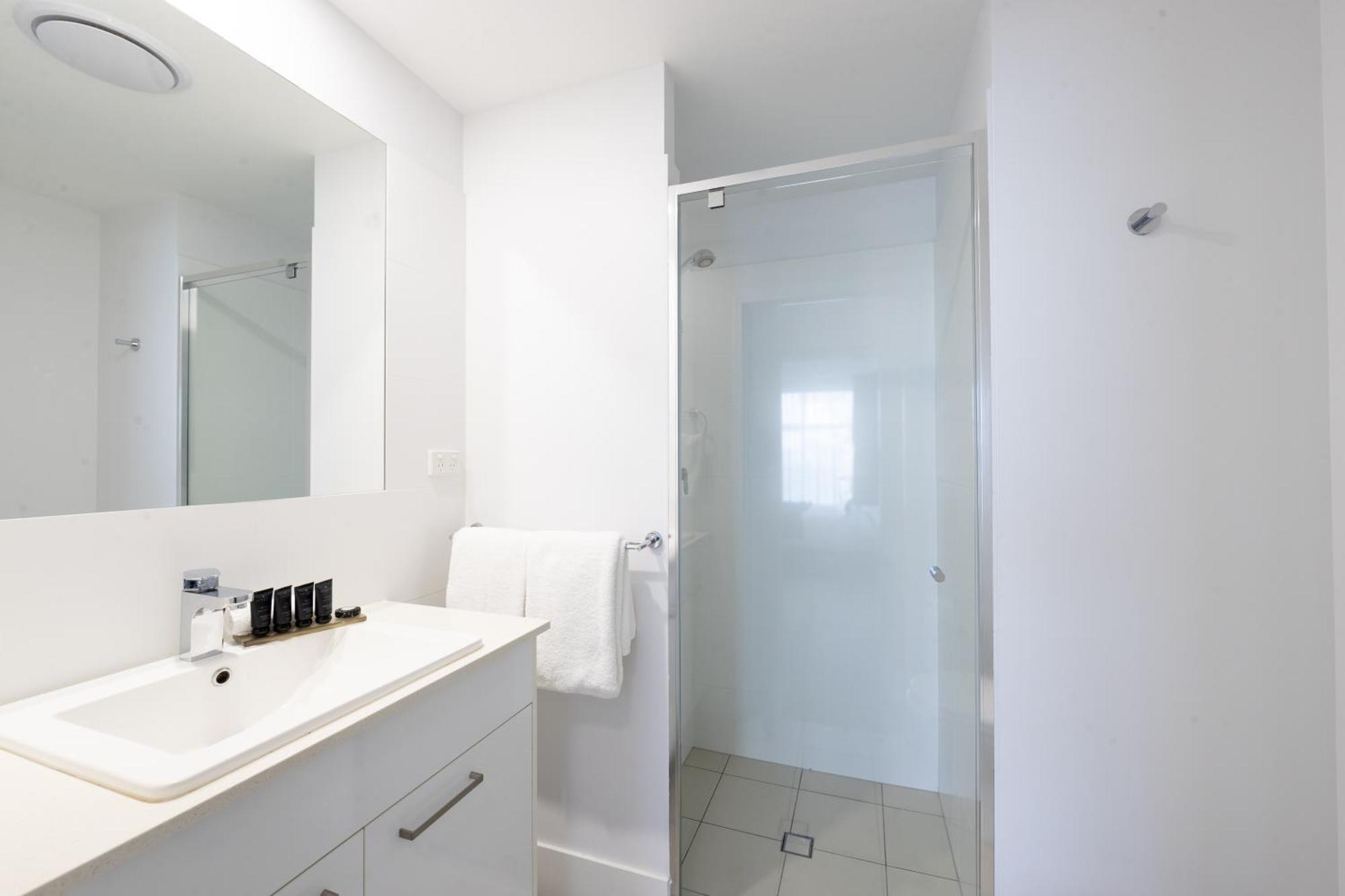 Boulevard North Lakes Bagian luar foto